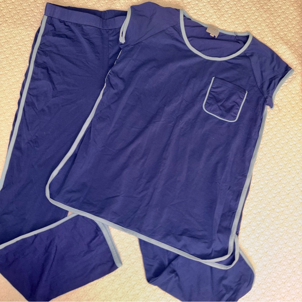 Little Lamb & Co. women’s small Blue cotton pajama set